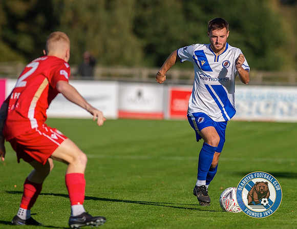 Bearsted_(2)_5-2_(0)_HollandsAndBlair_140