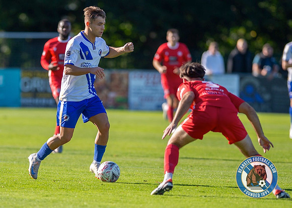 Bearsted_(2)_5-2_(0)_HollandsAndBlair_088