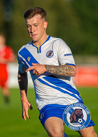Bearsted_(2)_5-2_(0)_HollandsAndBlair_287