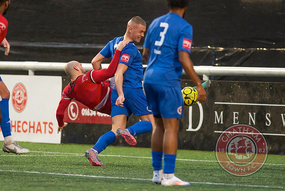 ChathamTown_(2)_5-0_(0)_Whitehawk_050