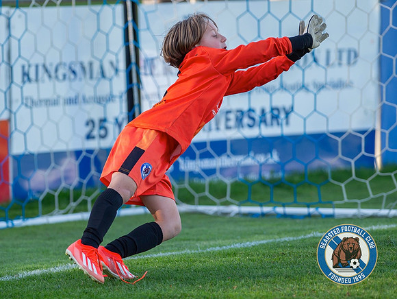 Bearsted_(2)_5-2_(0)_HollandsAndBlair_131
