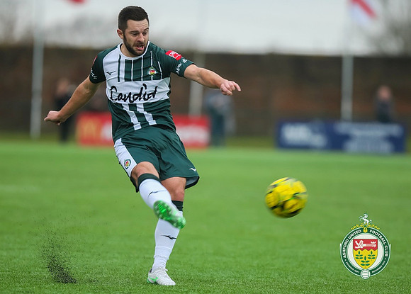 AshfordUnited_(1)_3-0_(0)_DealTown_149