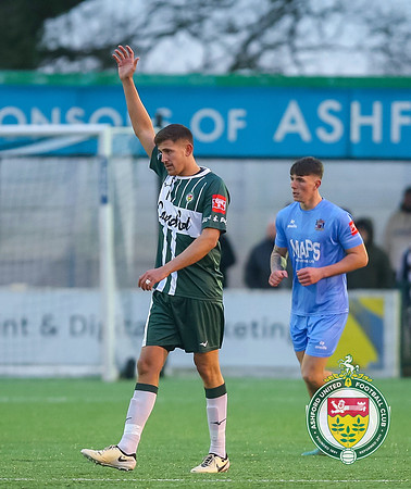 AshfordUnited_(1)_3-0_(0)_DealTown_347