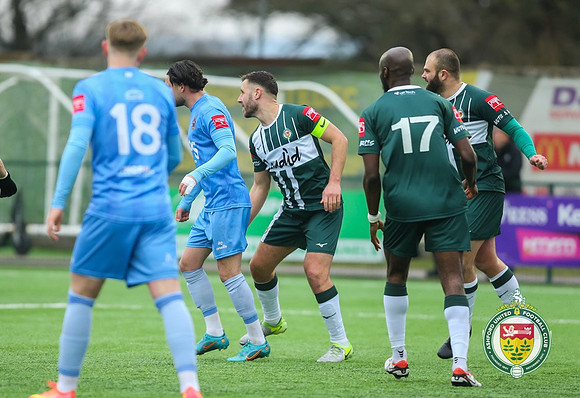AshfordUnited_(1)_3-0_(0)_DealTown_194