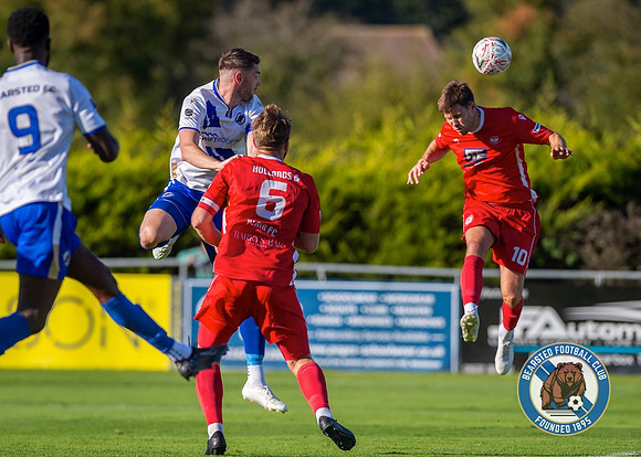 Bearsted_(2)_5-2_(0)_HollandsAndBlair_120