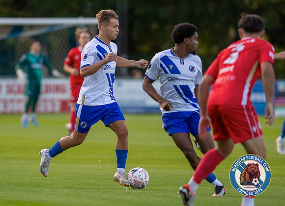Bearsted_(2)_5-2_(0)_HollandsAndBlair_008