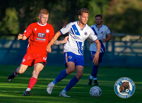Bearsted_(2)_5-2_(0)_HollandsAndBlair_291