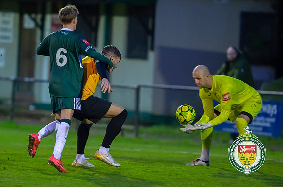 ISE_Merstham_2-0_AshfordUnited_208