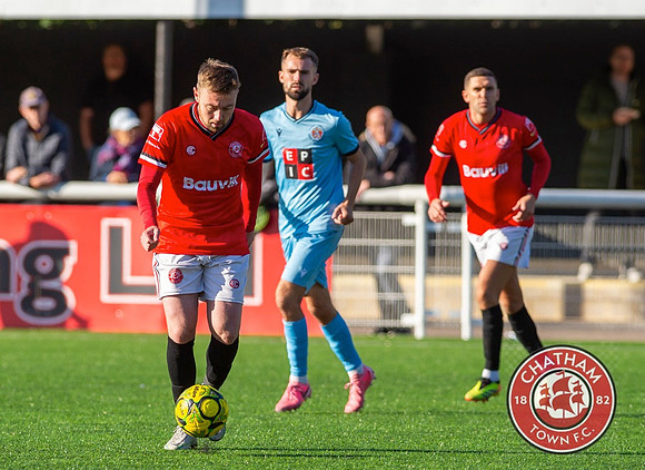 Chatham_0-3_Slough_235