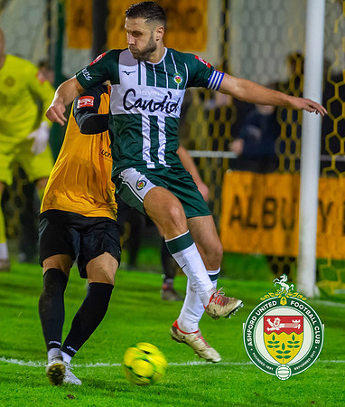 ISE_Merstham_2-0_AshfordUnited_320