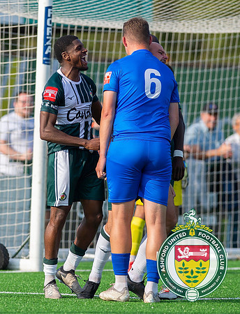 Ashford_2-1_HartleyWintney_112
