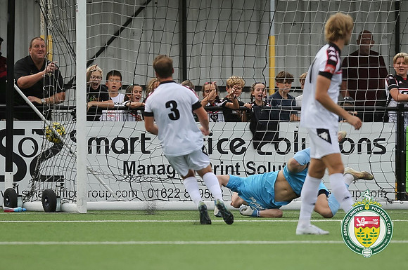 ISE_Faversham_3-1_AshfordUnited_358
