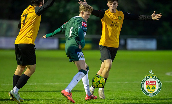 ISE_Merstham_2-0_AshfordUnited_194