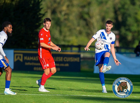 Bearsted_(2)_5-2_(0)_HollandsAndBlair_298