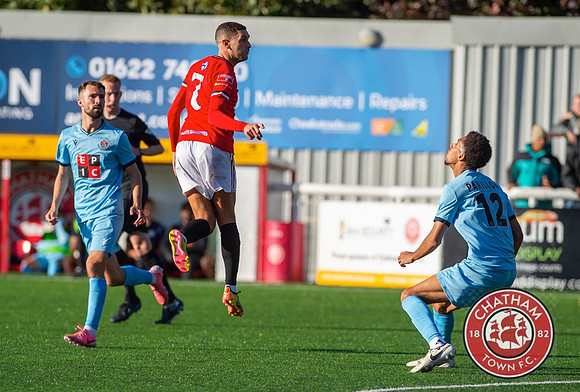 Chatham_0-3_Slough_292