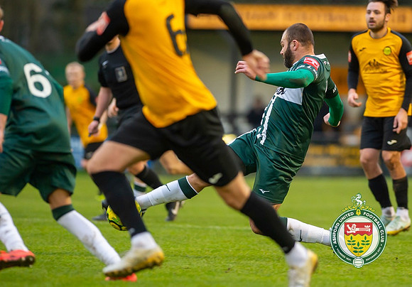 ISE_Merstham_2-0_AshfordUnited_096