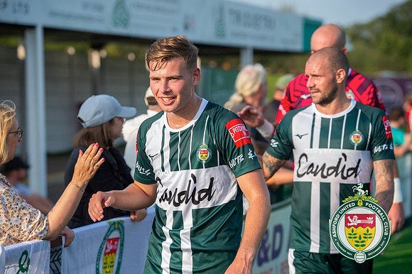 Ashford_2-1_HartleyWintney_233