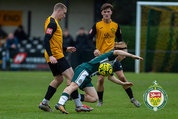 ISE_Merstham_2-0_AshfordUnited_086