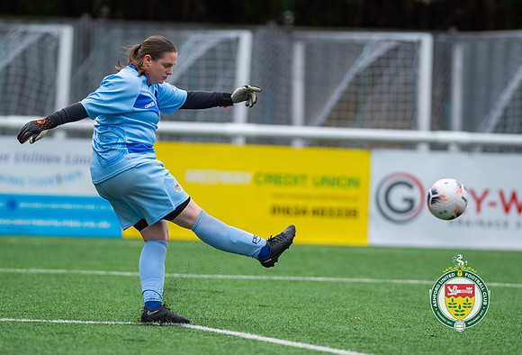 Ebbsfleet_8-0_AshfordLadies_042