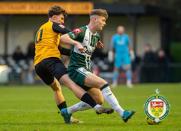 ISE_Merstham_2-0_AshfordUnited_104