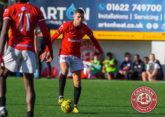 Chatham_0-3_Slough_275