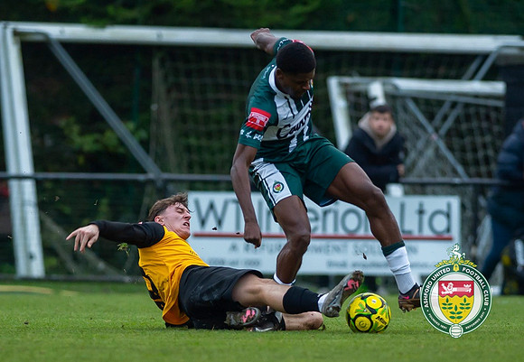 ISE_Merstham_2-0_AshfordUnited_075