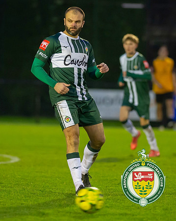 ISE_Merstham_2-0_AshfordUnited_195