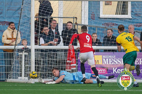 12112022Chatham_1-0_AshfordUnited-116
