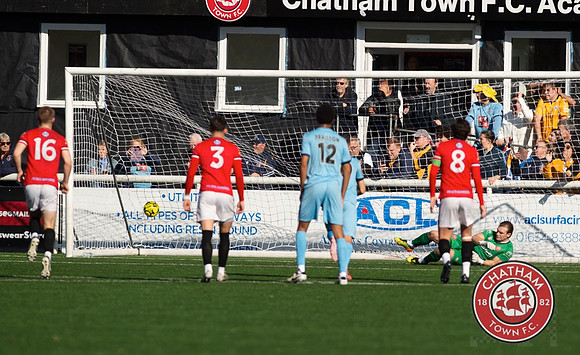 Chatham_0-3_Slough_092
