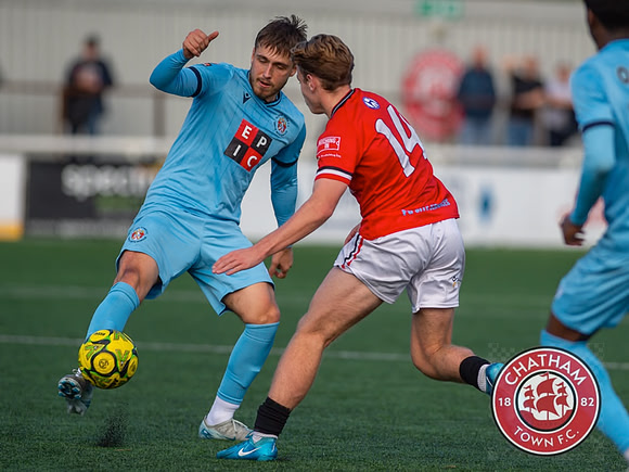 Chatham_0-3_Slough_205