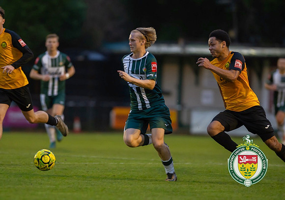 ISE_Merstham_2-0_AshfordUnited_166