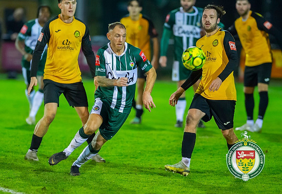 ISE_Merstham_2-0_AshfordUnited_295
