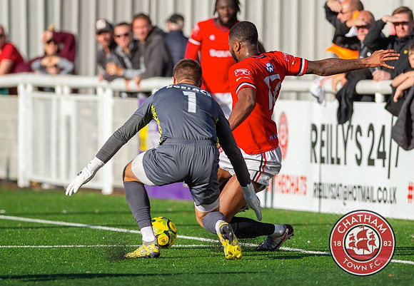 Chatham_0-3_Slough_290