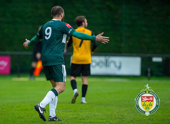 ISE_Merstham_2-0_AshfordUnited_091