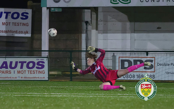 AshfordLadies_2-2_Margate_(3-4pens)_042