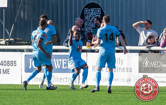 Chatham_0-3_Slough_284