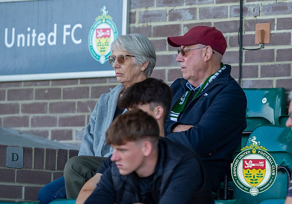 Ashford_2-1_HartleyWintney_085