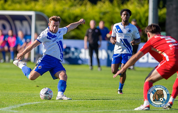 Bearsted_(2)_5-2_(0)_HollandsAndBlair_109